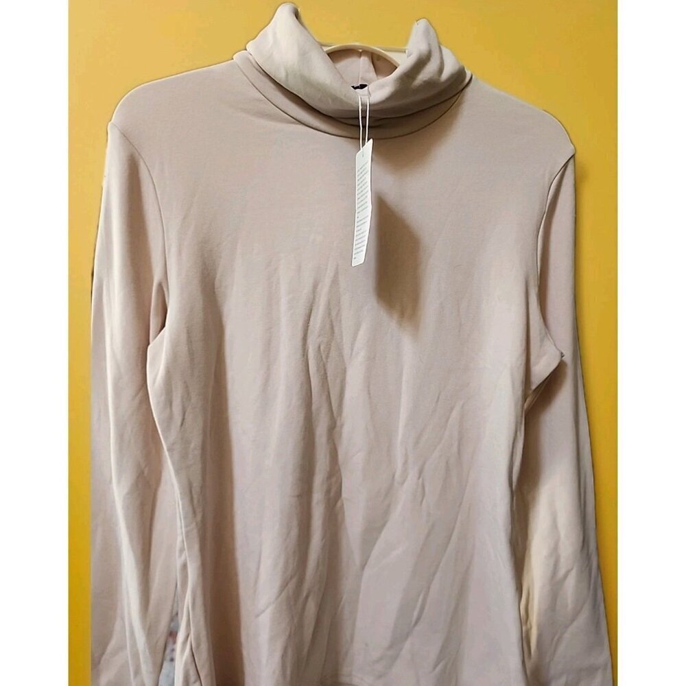NWT SUNBS Womens Medium Turtleneck Shirts Fall Winter Thermal Layering A106